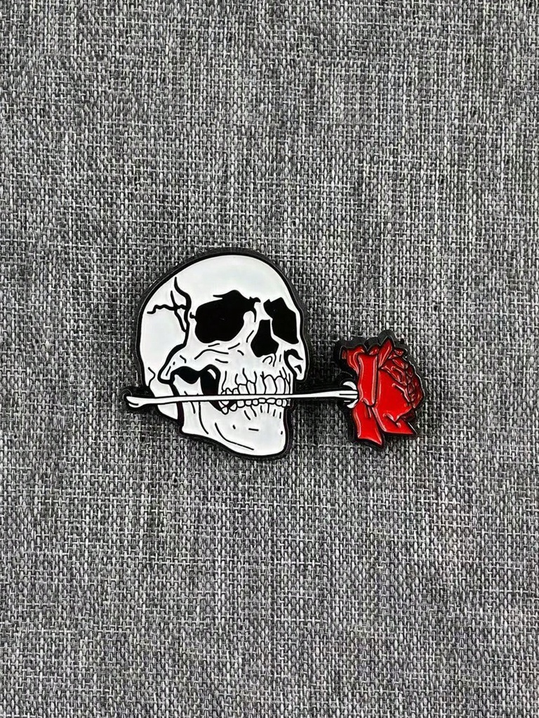 PIN DE CALAVERA Y ROSA